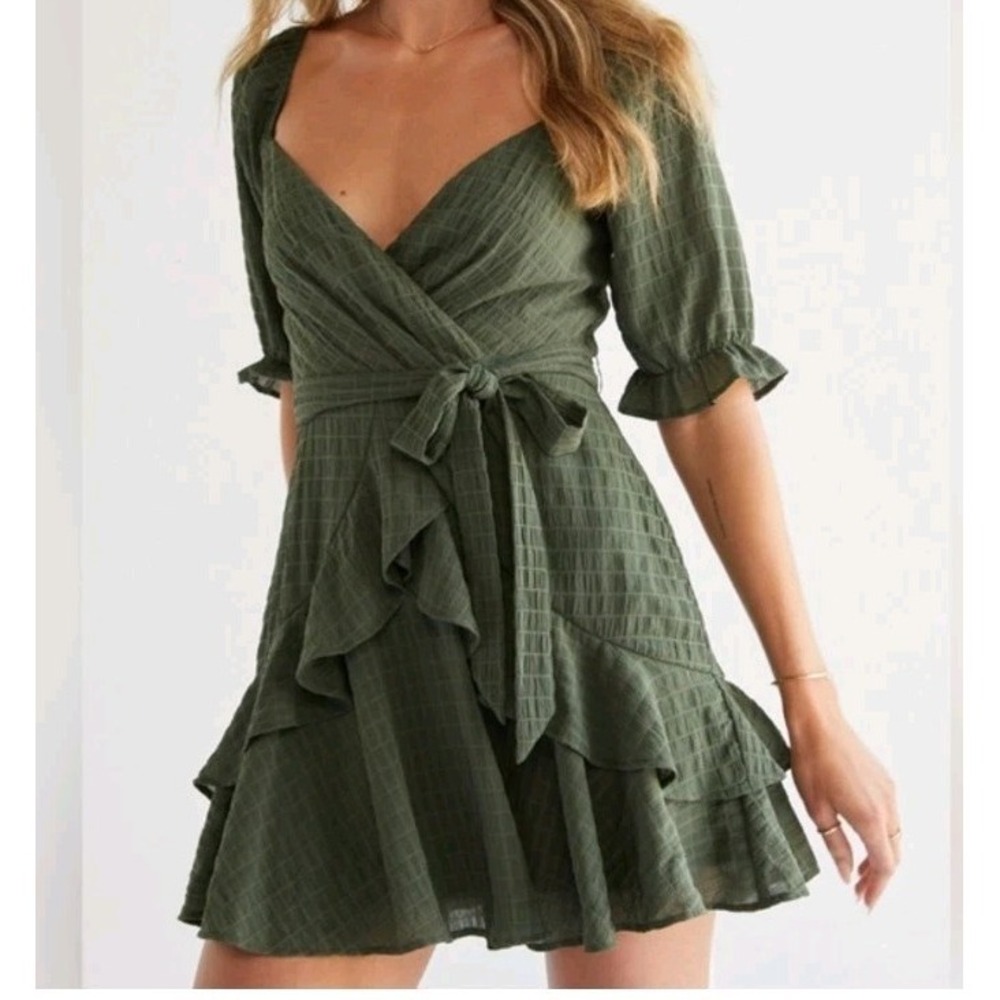 NWT Francesca's Ruffle Olive Green Faye Mini Dress Size L Ruffle Belted V Neck